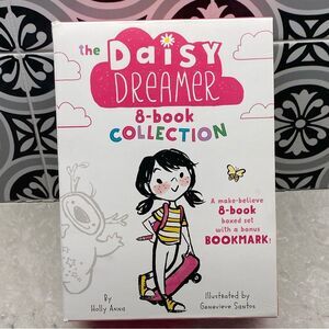 The Daisy Dreamer 8-Book Collection by Holly Anna